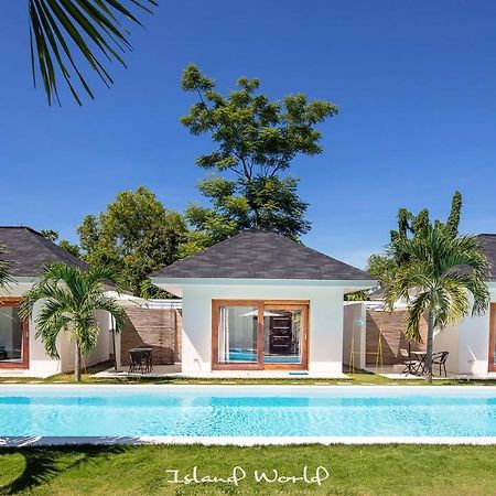 Island World Panglao Hotel Екстериор снимка