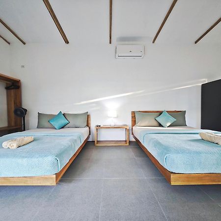Island World Panglao Hotel Екстериор снимка