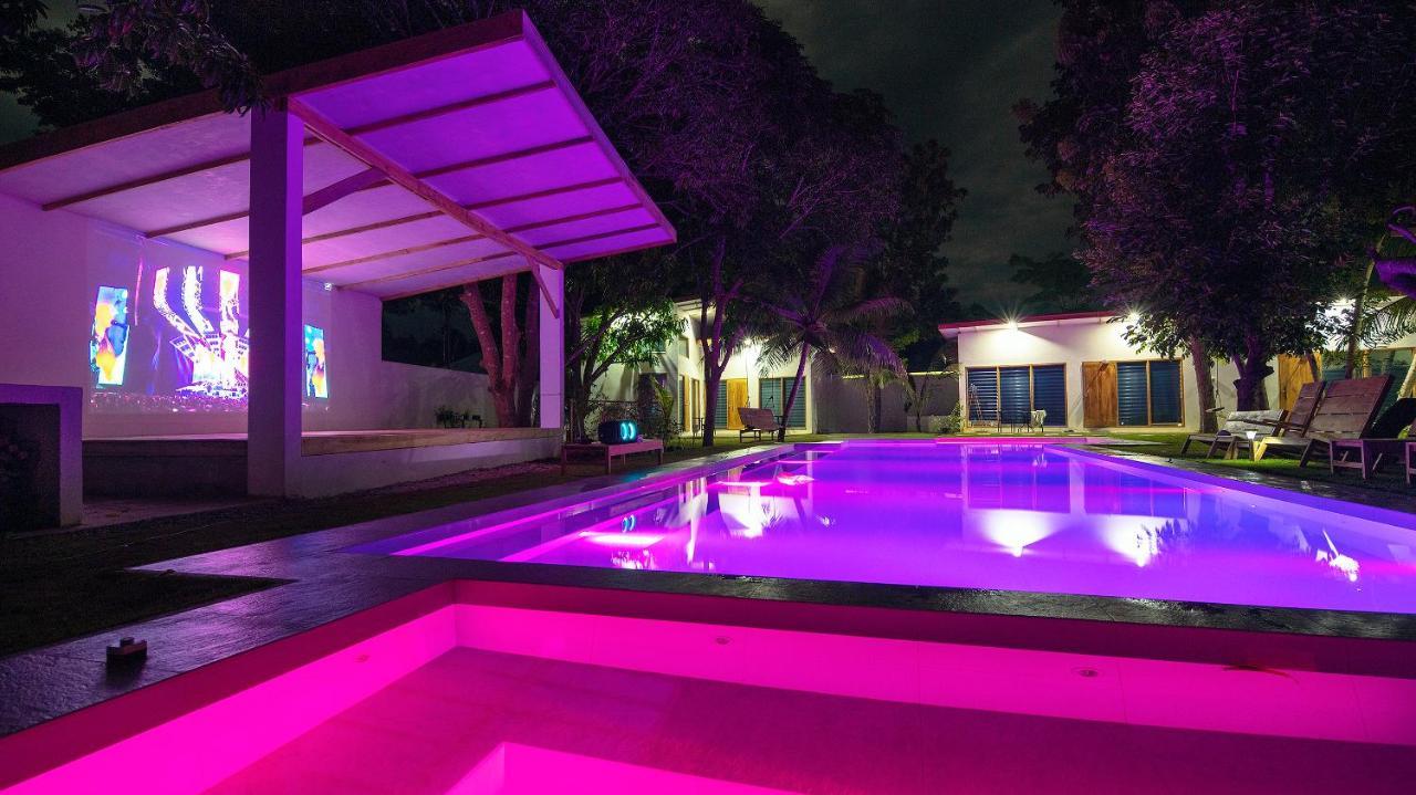 Island World Panglao Hotel Екстериор снимка