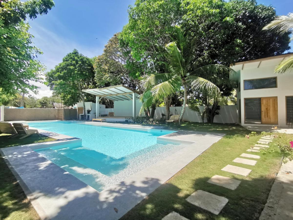Island World Panglao Hotel Екстериор снимка