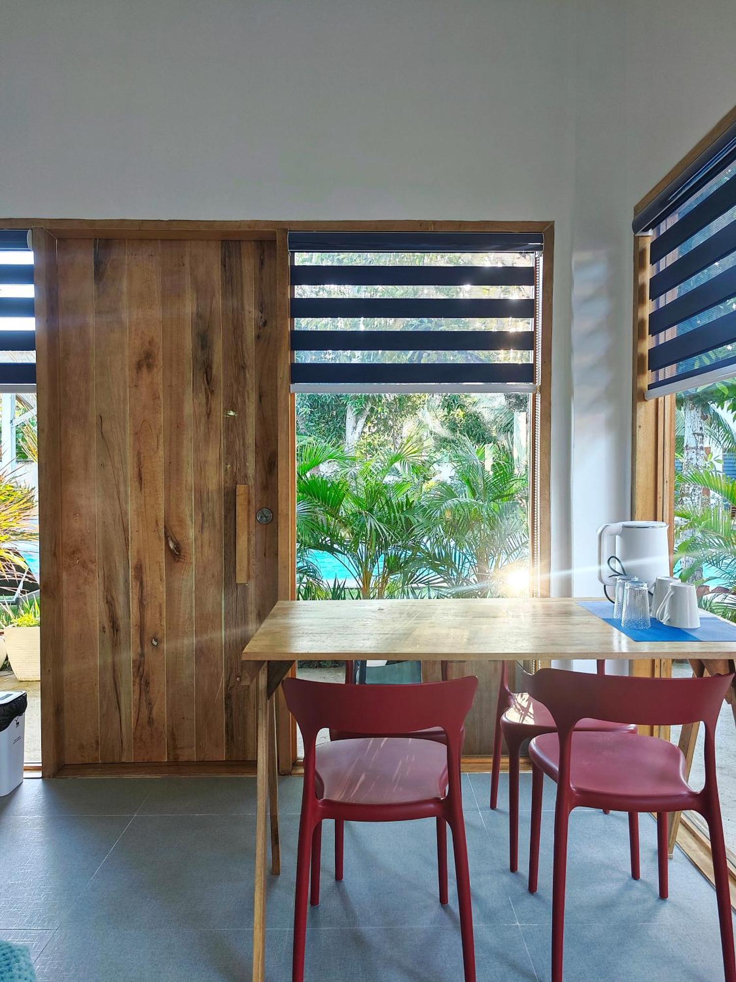 Island World Panglao Hotel Екстериор снимка