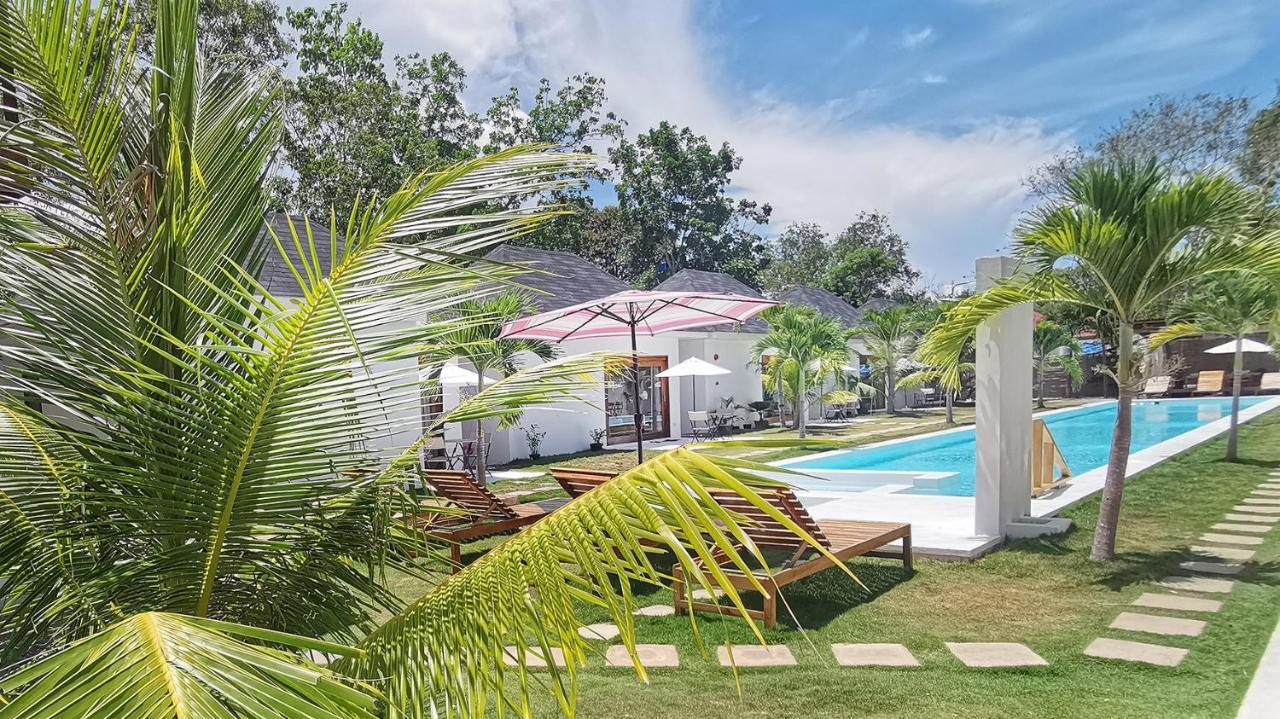 Island World Panglao Hotel Екстериор снимка