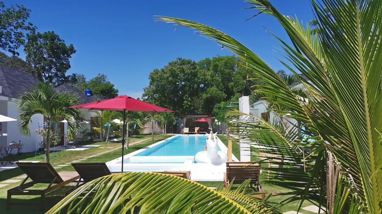 Island World Panglao Hotel Екстериор снимка
