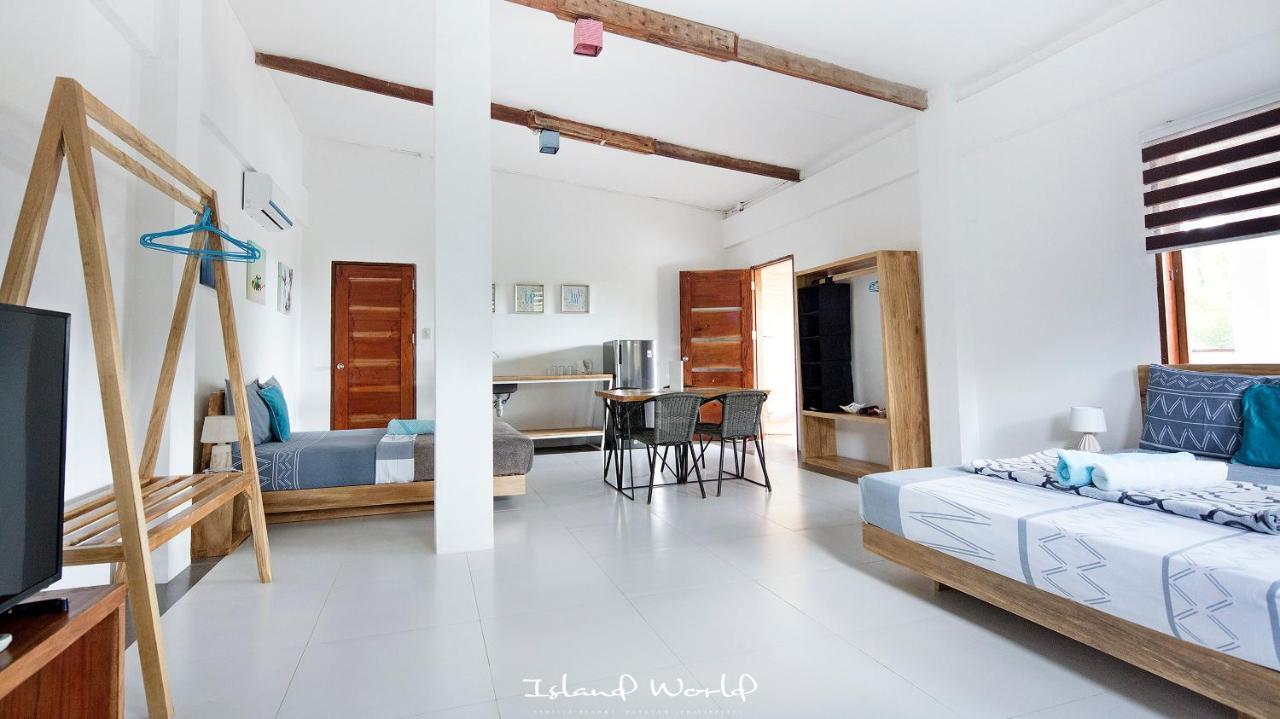 Island World Panglao Hotel Екстериор снимка