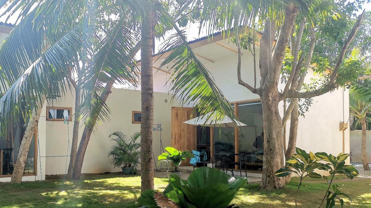 Island World Panglao Hotel Екстериор снимка
